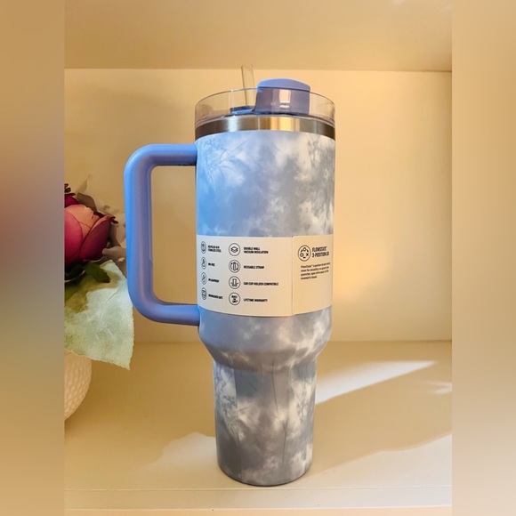 🎉LAST PIECE🎉Stanley 40 oz. Quencher H2.0 FlowState Tumbler Ocean Tie Dye - Picture 4 of 9